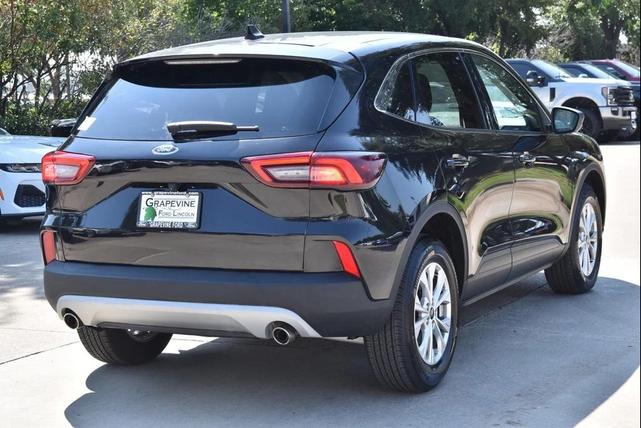 Photo of 2023 Agate Black Metallic Ford Escape