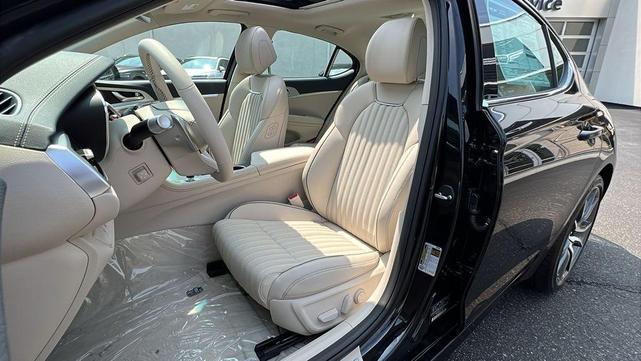 Photo of 2026 Vik Black Genesis G70