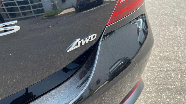 Photo of 2026 Vik Black Genesis G70