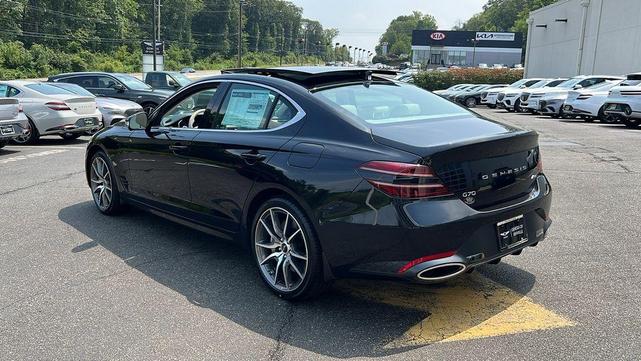 Photo of 2026 Vik Black Genesis G70