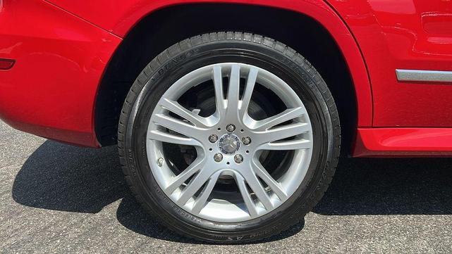 Photo of 2015 Red Mercedes-Benz GLK-Class