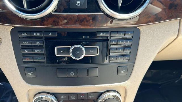 Photo of 2015 Red Mercedes-Benz GLK-Class