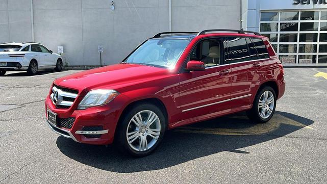 Photo of 2015 Red Mercedes-Benz GLK-Class