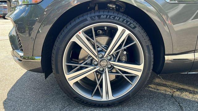 Photo of 2025 Makalu Gray Genesis GV80 Coupe