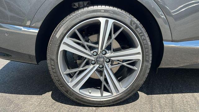 Photo of 2025 Makalu Gray Genesis GV80 Coupe