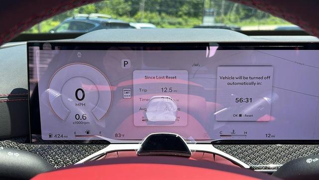Photo of 2025 Makalu Gray Genesis GV80 Coupe