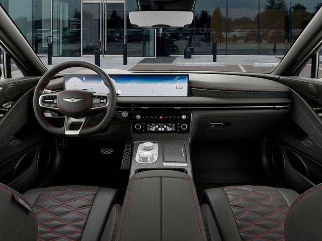 Photo of 2025 Makalu Gray Genesis G80