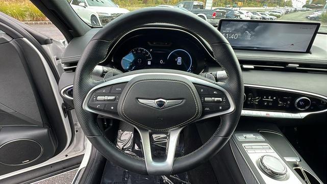 Photo of 2023 Alta White Genesis GV70