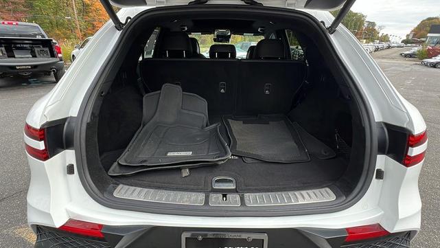 Photo of 2023 Alta White Genesis GV70