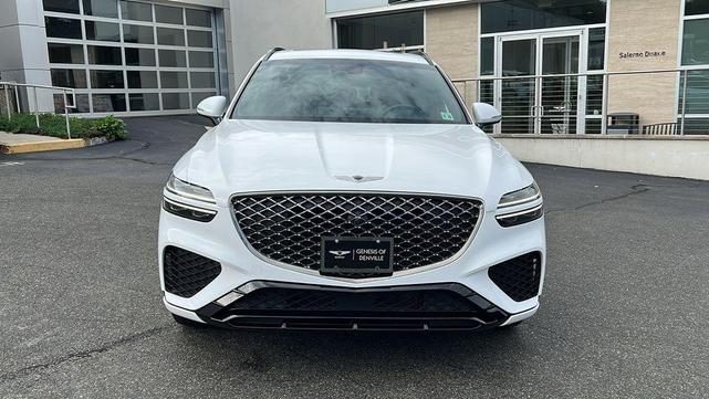 Photo of 2023 Alta White Genesis GV70