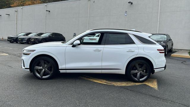 Photo of 2023 Alta White Genesis GV70