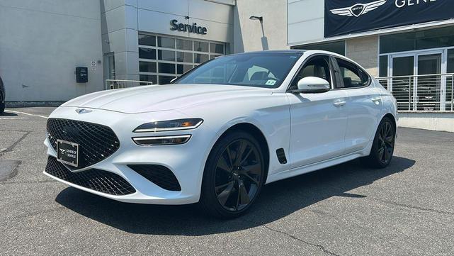 2022 Genesis G70