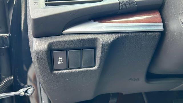 Photo of 2016 Black Acura MDX