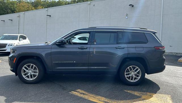 Photo of 2022 Metallic Jeep Grand Cherokee L