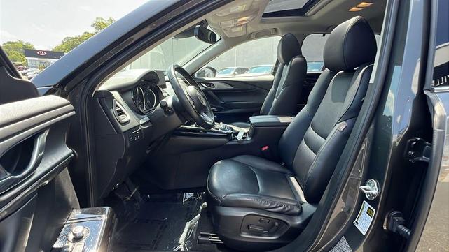 Photo of 2020 Machine Gray Metallic Mazda CX-9
