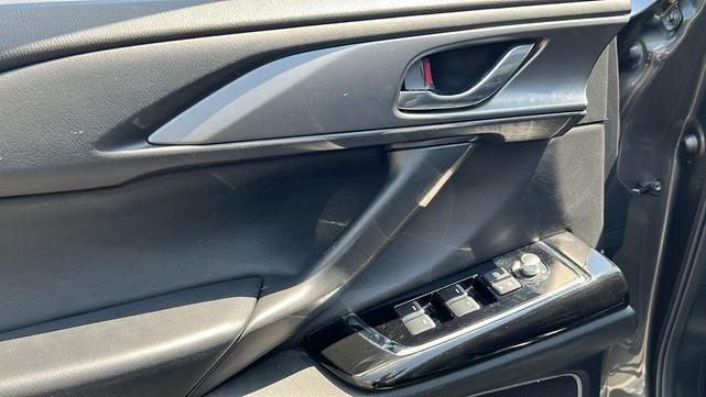 Photo of 2020 Machine Gray Metallic Mazda CX-9