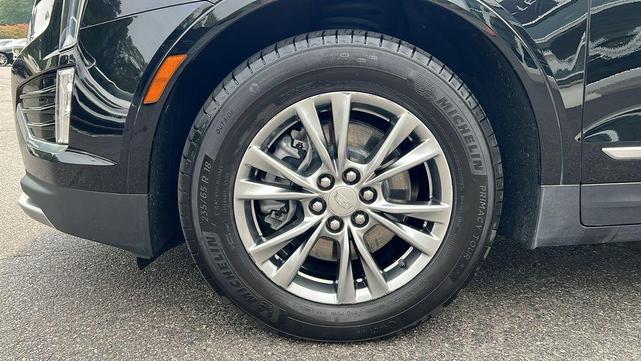 Photo of 2022 Stellar Black Metallic Cadillac XT5