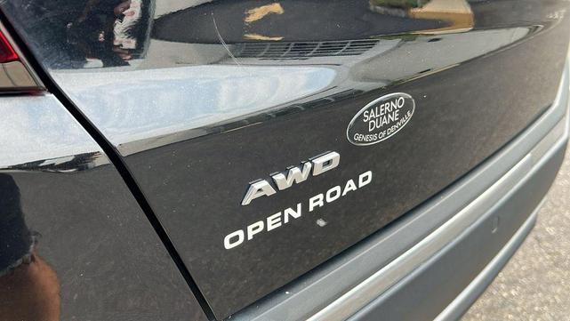 Photo of 2022 Stellar Black Metallic Cadillac XT5