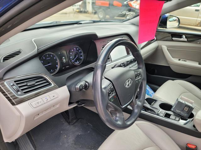 Photo of 2015 Lakeside Blue Hyundai SONATA