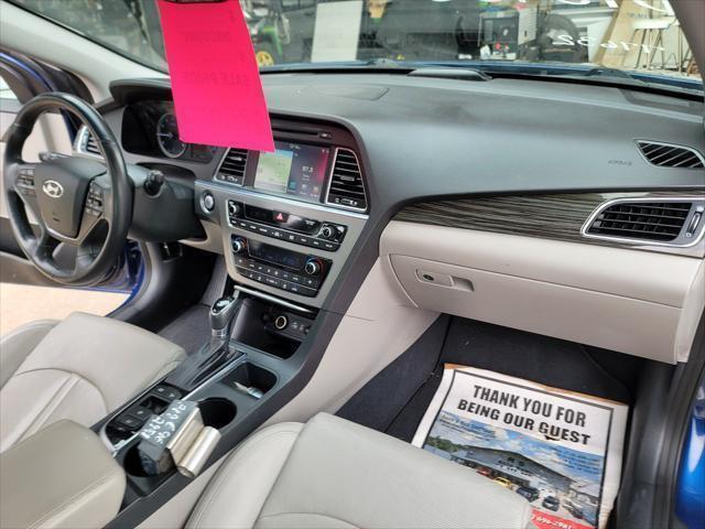 Photo of 2015 Lakeside Blue Hyundai SONATA