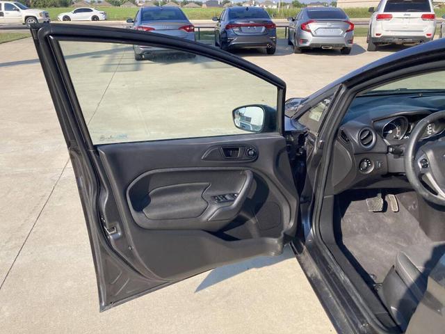 Photo of 2017 Magnetic Metallic Ford Fiesta