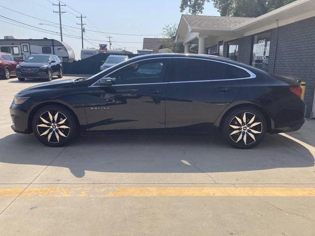 Photo of 2017 Mosaic Black Metallic Chevrolet Malibu