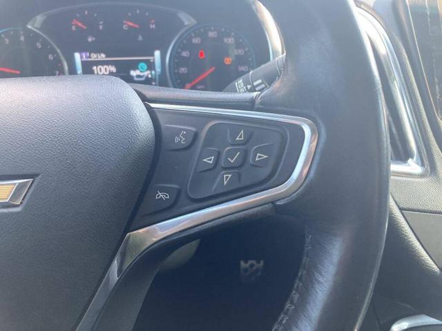 Photo of 2017 Mosaic Black Metallic Chevrolet Malibu