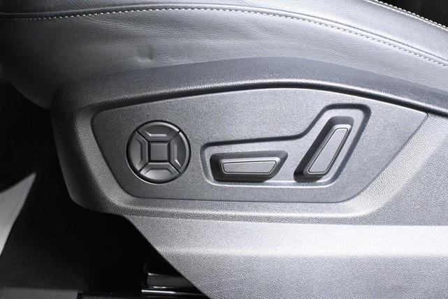 Photo of 2025 Samurai Gray Metallic Audi Q7