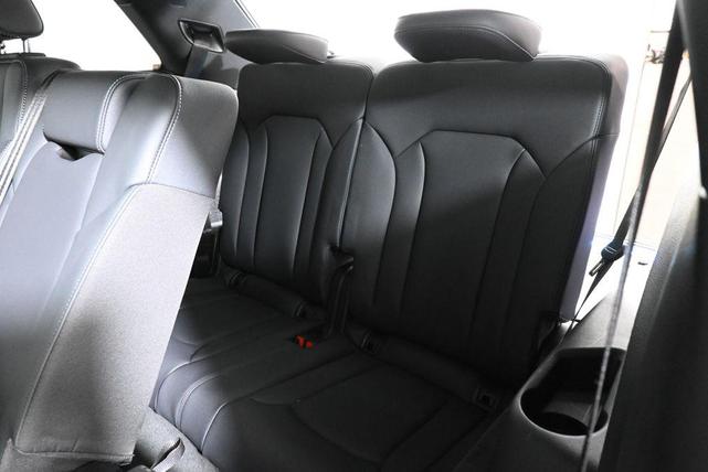 Photo of 2025 Samurai Gray Metallic Audi Q7