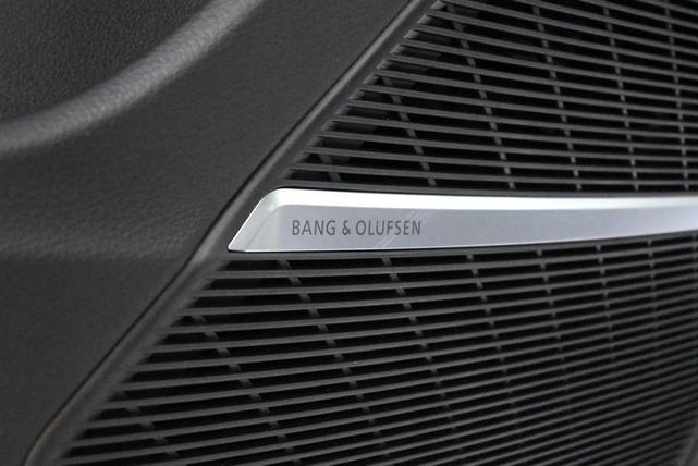 Photo of 2025 Samurai Gray Metallic Audi Q7