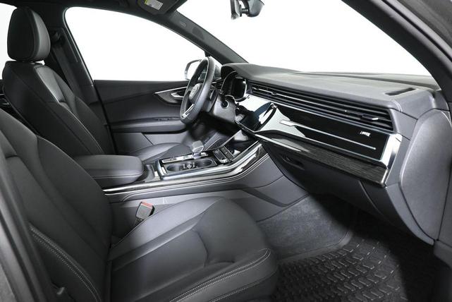 Photo of 2025 Samurai Gray Metallic Audi Q7