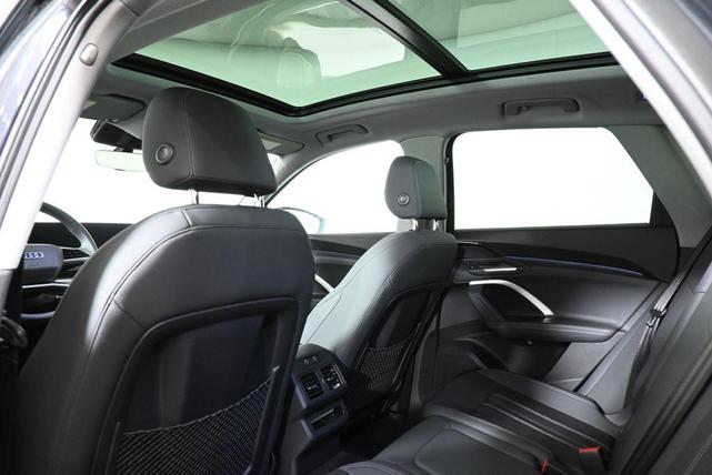 Photo of 2025 Tambora Gray Metallic Audi Q5