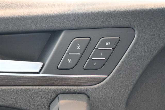 Photo of 2025 Glacier White Audi Q5