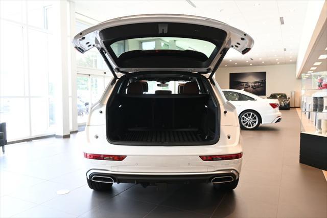 Photo of 2025 Glacier White Audi Q5