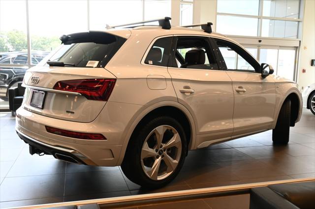 Photo of 2025 Glacier White Audi Q5