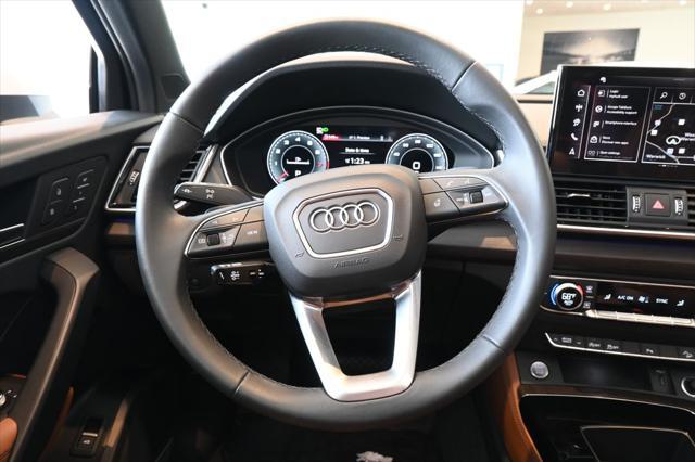 Photo of 2025 Glacier White Audi Q5