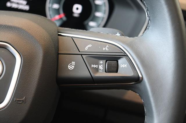 Photo of 2025 Glacier White Audi Q5