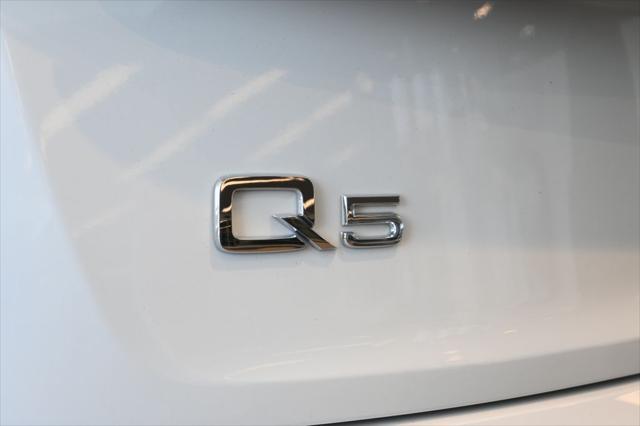 Photo of 2025 Glacier White Audi Q5