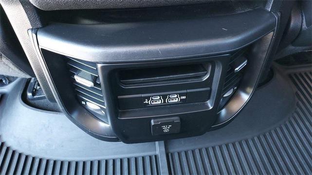 Photo of 2020 Billet Silver Metallic Clearcoat RAM 1500