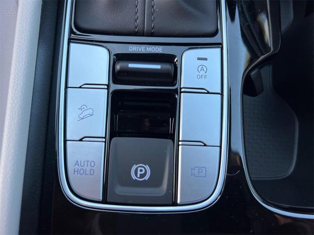 Photo of 2025 Phantom Black Hyundai TUCSON