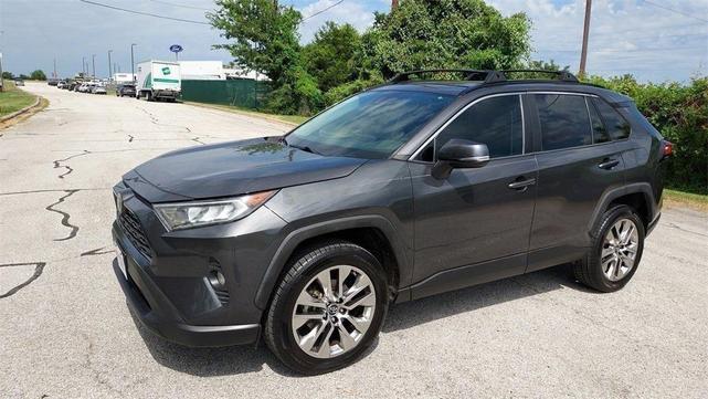 Photo of 2019 Magnetic Gray Metallic Toyota RAV4