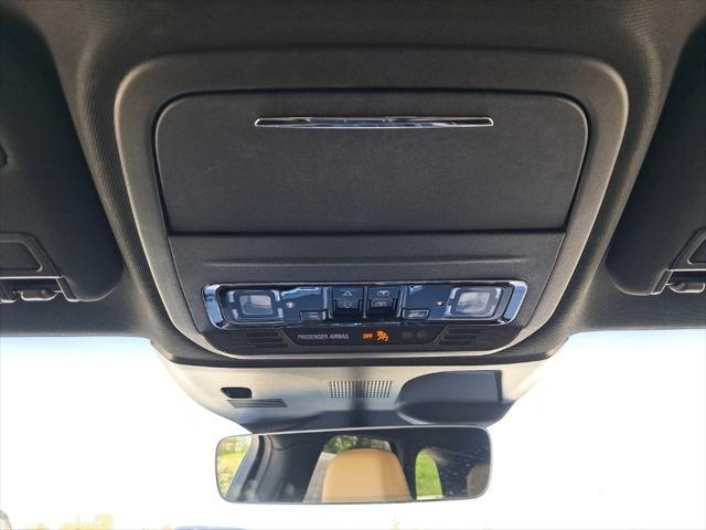 Photo of 2022 Asher Gray Metallic Clearcoat Lincoln Corsair