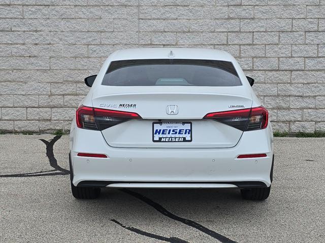 Photo of 2023 Platinum White Pearl Honda Civic