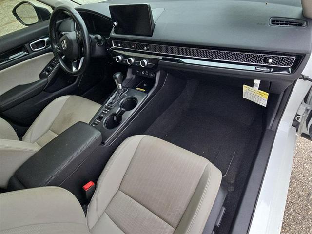Photo of 2023 Platinum White Pearl Honda Civic