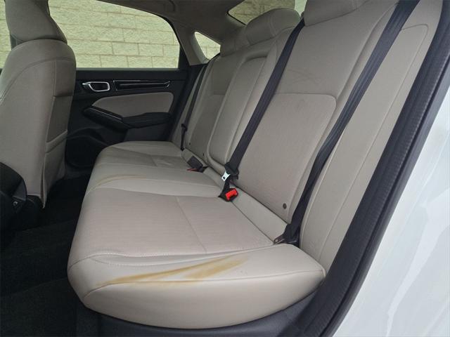 Photo of 2023 Platinum White Pearl Honda Civic