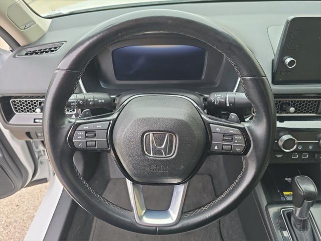 Photo of 2023 Platinum White Pearl Honda Civic
