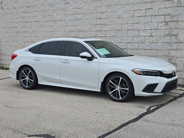 Photo of 2023 Platinum White Pearl Honda Civic