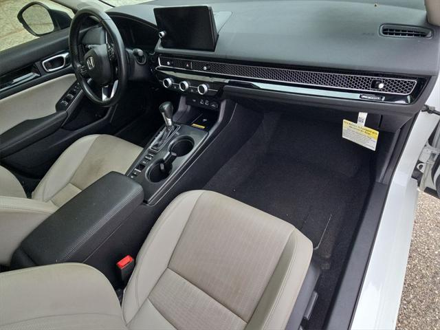 Photo of 2023 Platinum White Pearl Honda Civic