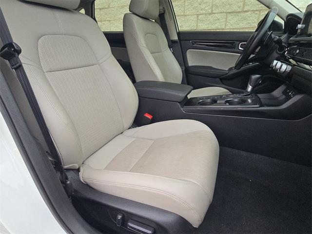Photo of 2023 Platinum White Pearl Honda Civic