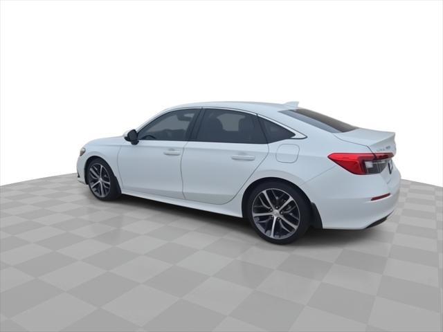 Photo of 2023 Platinum White Pearl Honda Civic